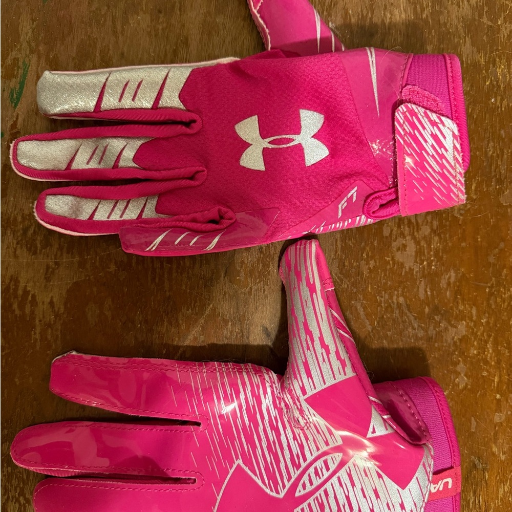Under Armour Vibrant Pink and Metallic silver Gloves. $15